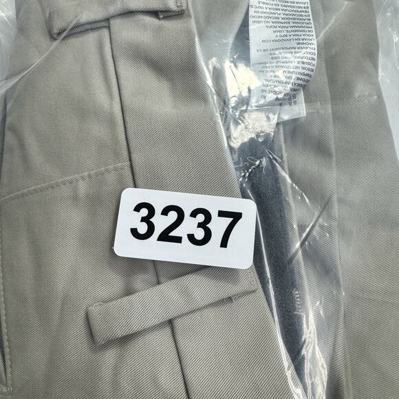 Dockers Workday Khaki Classic Fit Smart 360 Flex Men's Size 36x29 Beige - Picture 11 of 11